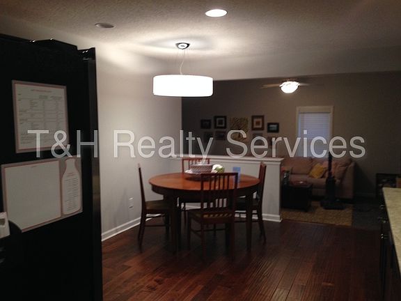 5th image of 9301 N Park Ave