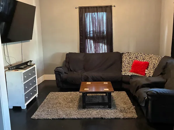 402 Weaver St, Linn Grove, IA 51033