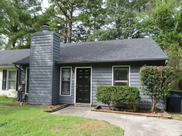 136 Corey Cir, Jacksonville, NC 28546