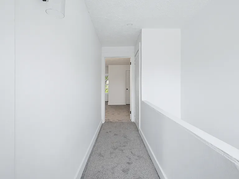 340 E Frederick St — Photo 34