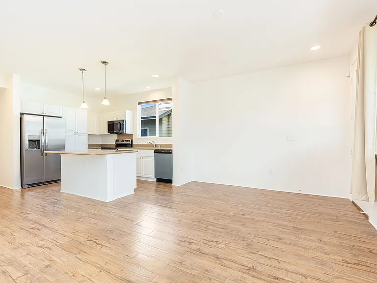 1101 Kukulu St #72 — Photo 12