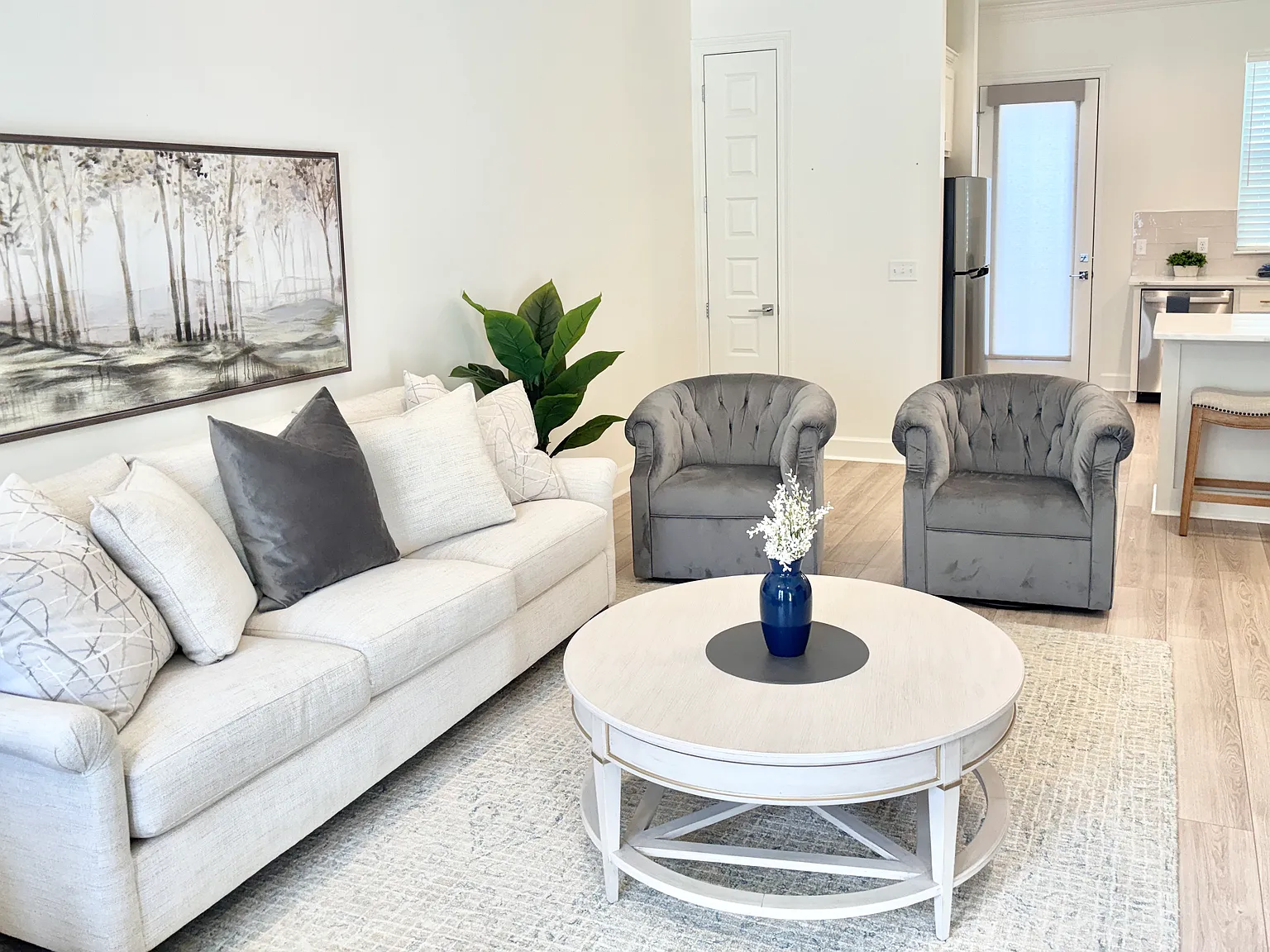 1510 Kaliste Saloom Rd — Photo 3
