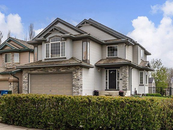 2nd image of 2 Springbank Cres SW