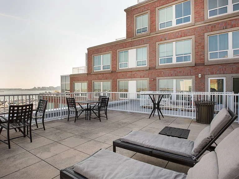 Harborview at the Navy Yard — Photo 20