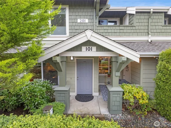 1981 24th Avenue NE #101, Issaquah, WA 98029