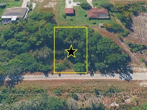 2609 32nd St SW, Lehigh Acres, FL 33976