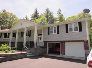 17 Ashford Rd, Hampstead, NH 03841