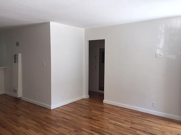 4th image of 1841 Griffith Park Blvd APT 5