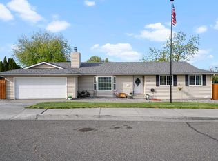1110 W 15th Pl, Kennewick, WA 99337