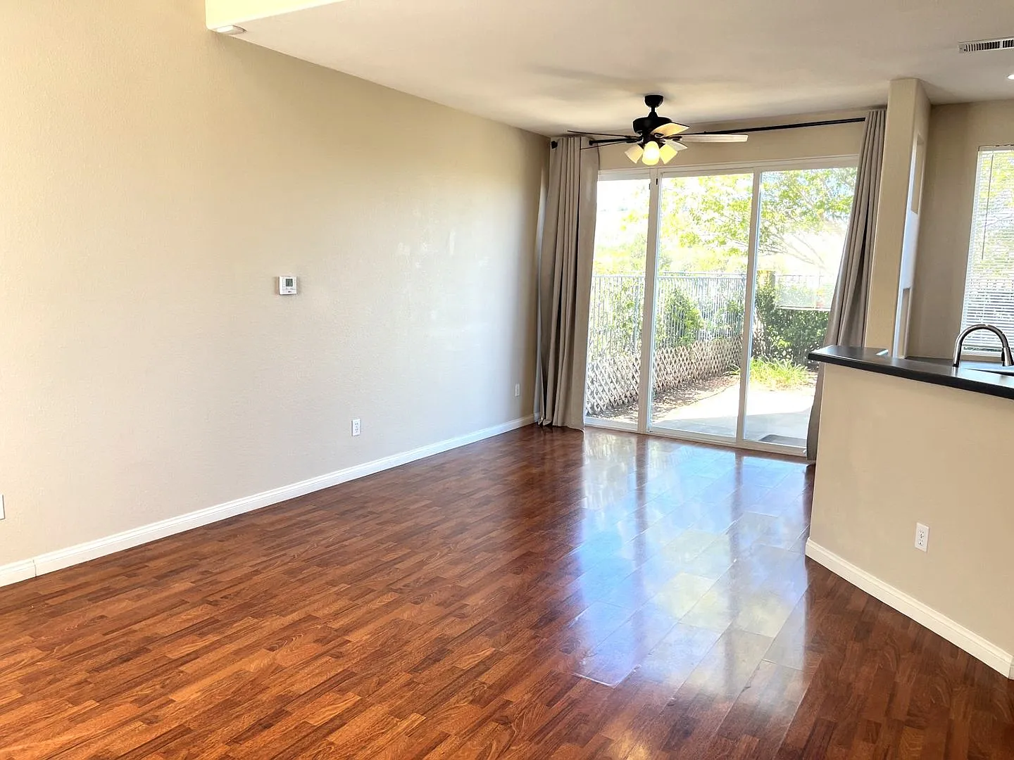 Scripps Ranch 2BR 2.5 BA + Loft, House-Stainless Kitchen- Open/Split Plan-A/C-Ceiling Fans-Firepl... — Photo 2
