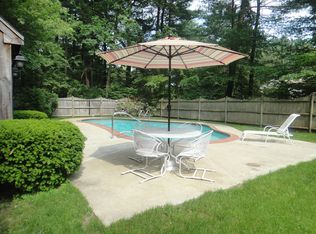 49 Stonebridge Rd, Wayland, MA 01778