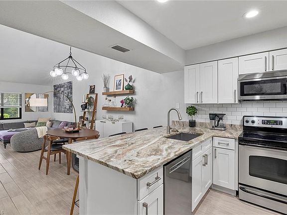 4th image of 8911 Somerset BLVD
