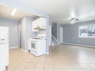 41225 S Woodbury Green Dr #67, Van Buren Township, MI 48111