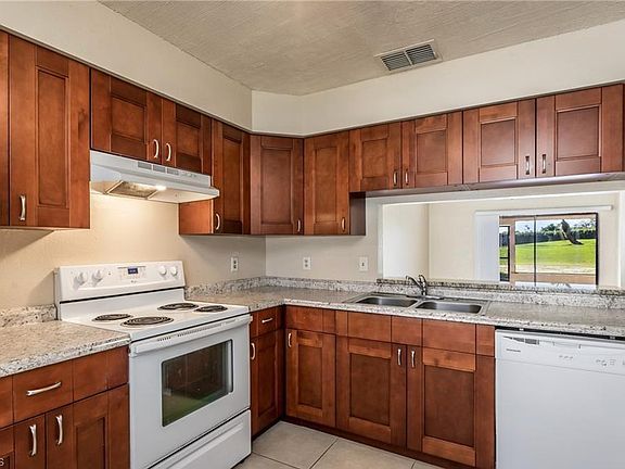3rd image of 7644 Winged Foot Dr