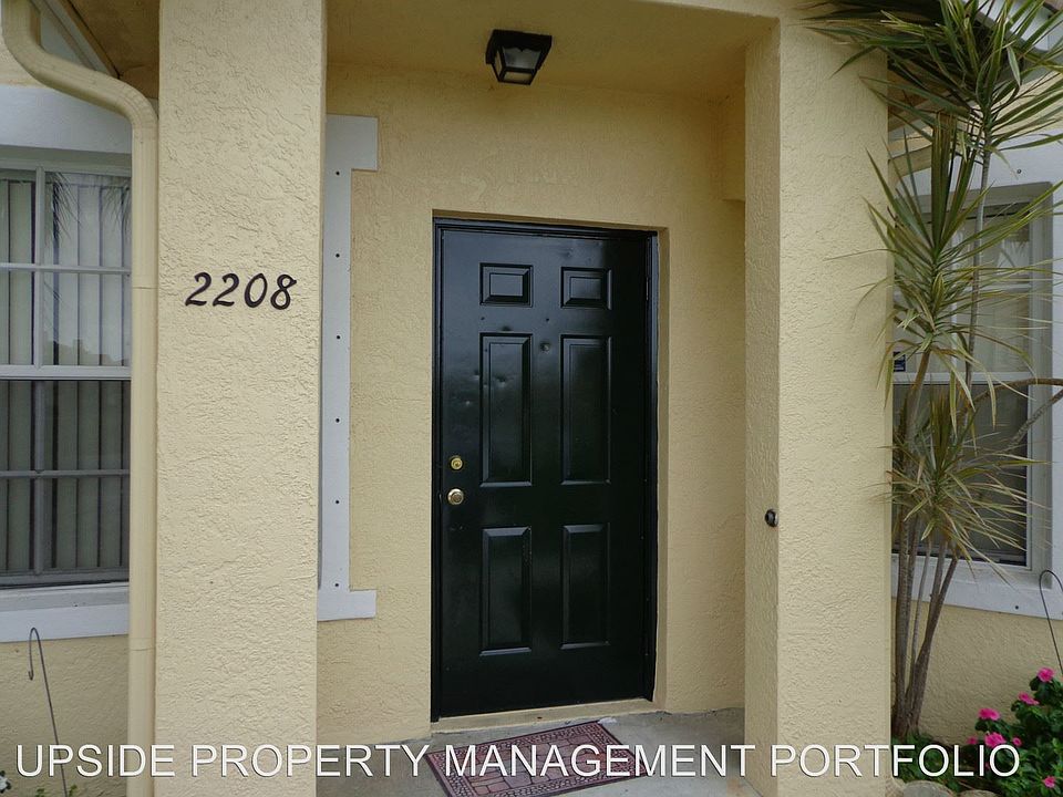 1st image of 2208 Belmont Ln