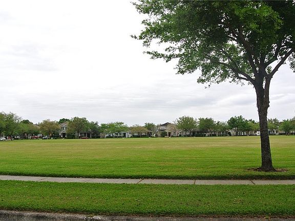 3rd image of 2507 Guiana Plum Dr