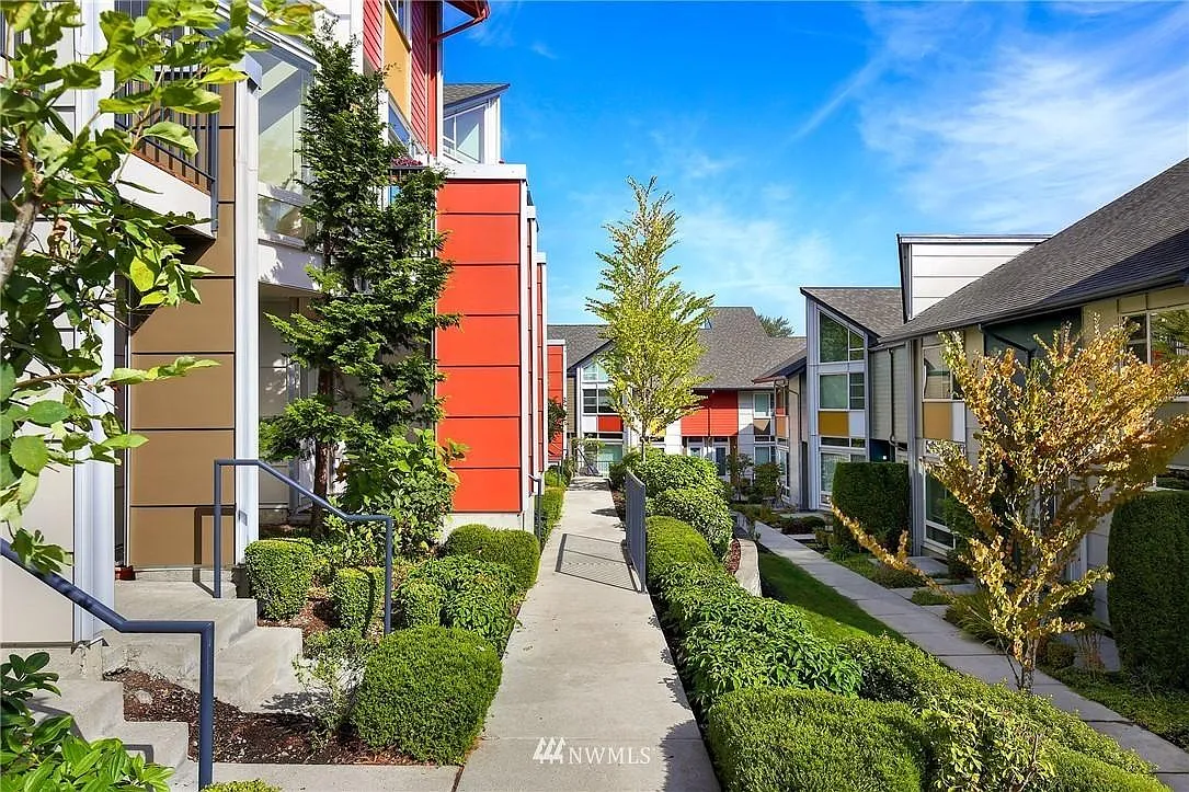 2 bed, 1292 sqft, $3,195 — Photo 3
