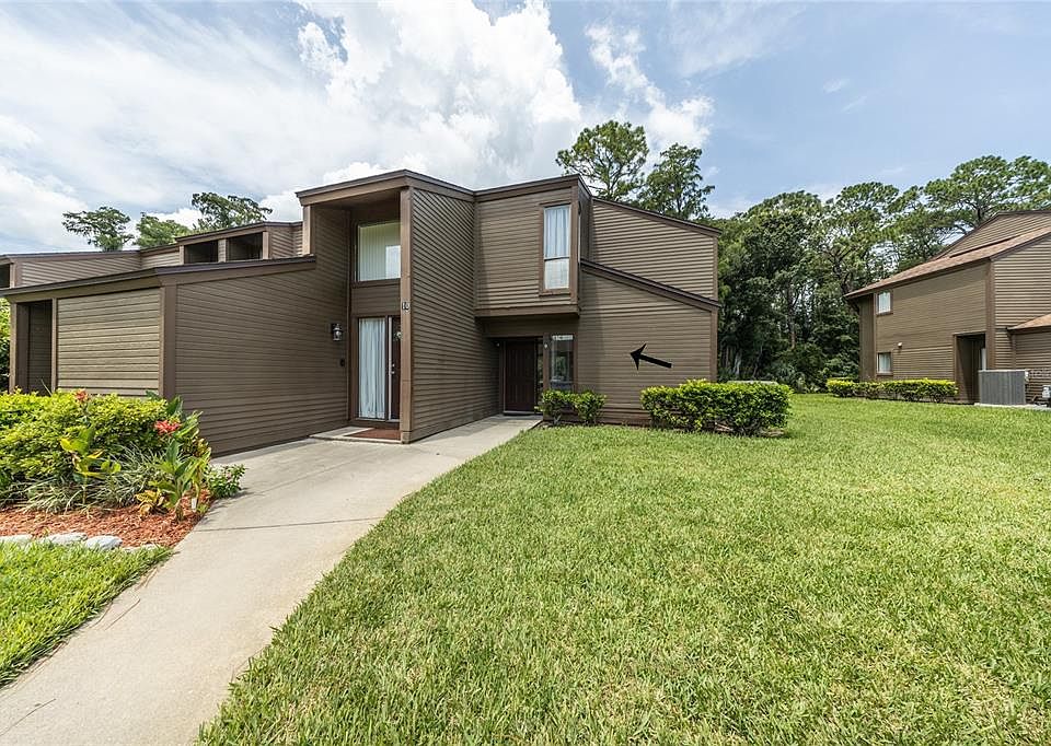 1st image of 9 SOUTHBURY COURT #9