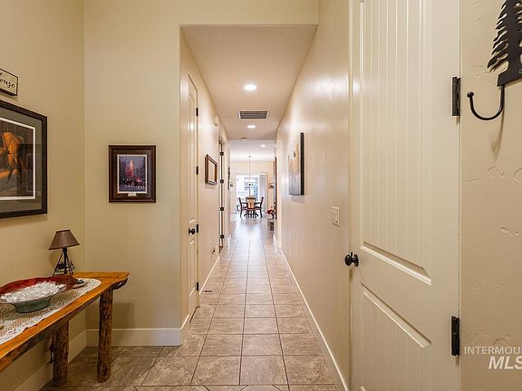 4th image of 178 E Rio Colinas Dr