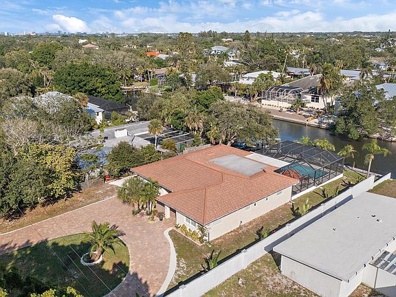 2nd image of 5115 Windward Ave