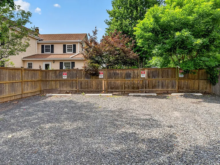 56 W Somerset St #1 — Photo 22