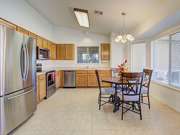 3rd image of 10666 W Potter Dr