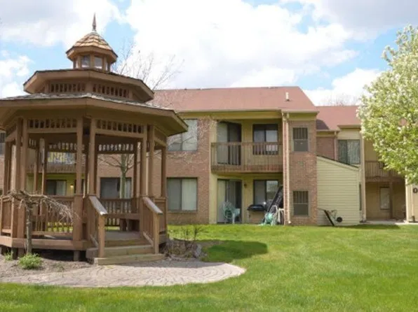 Warren Village Apartments