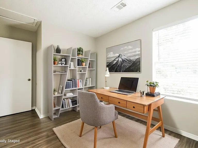 4707 Greenway Rd — Photo 17