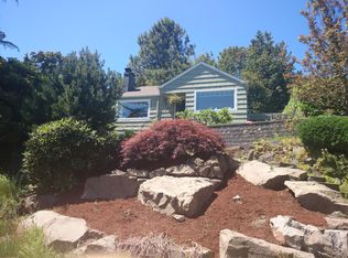 3033 23rd Ave W, Seattle, WA 98199