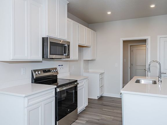 Aviano with Finished Basement