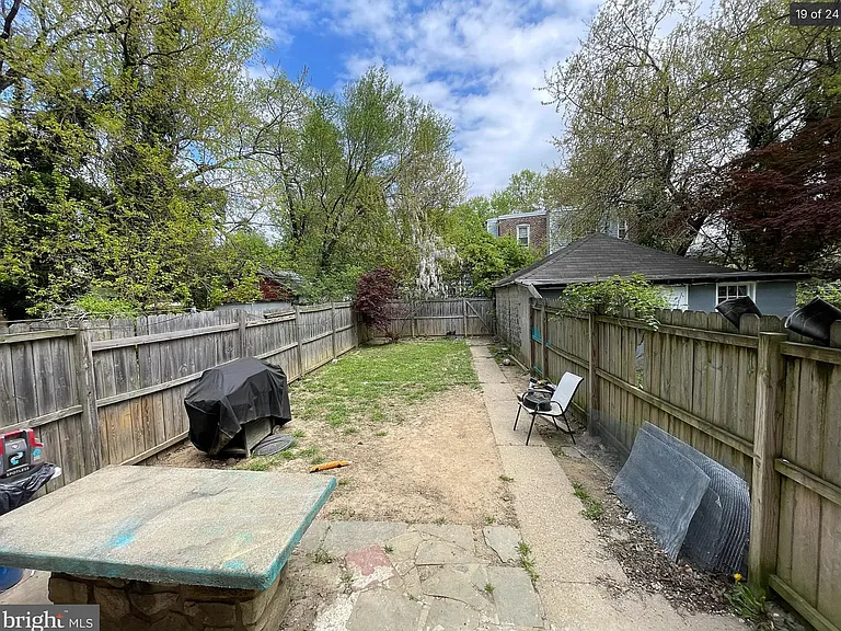 2307 Madison St — Photo 21