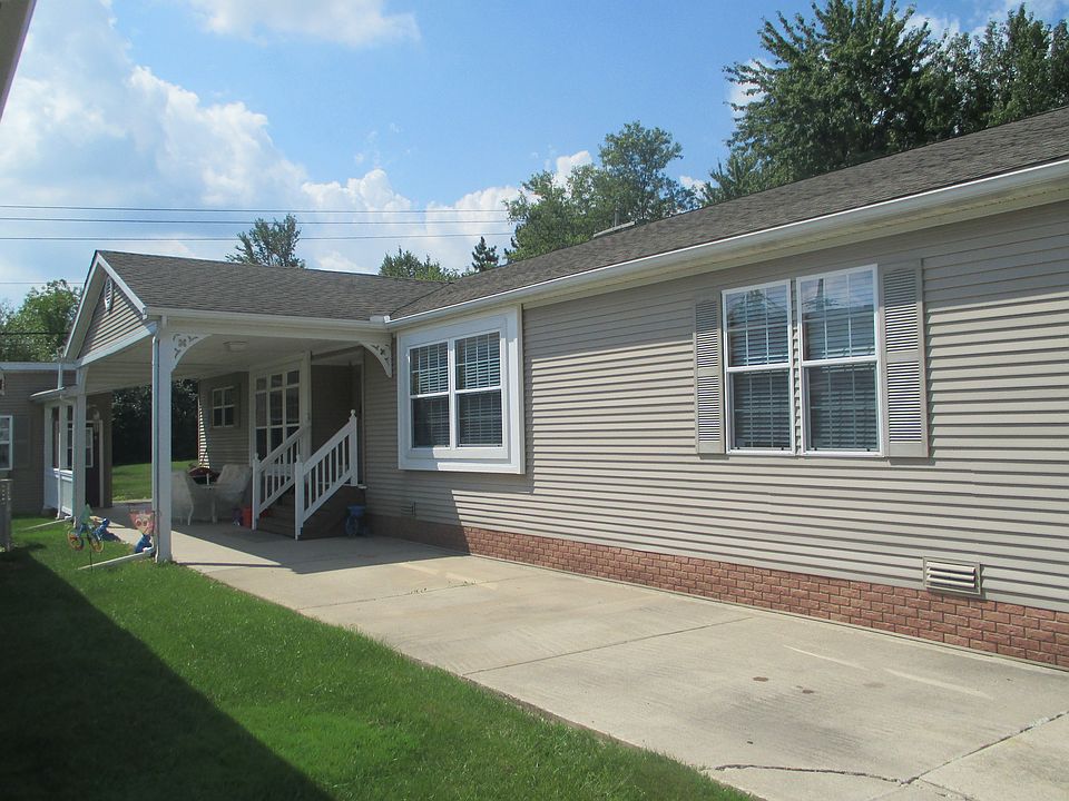 1st image of 49433 South Dr