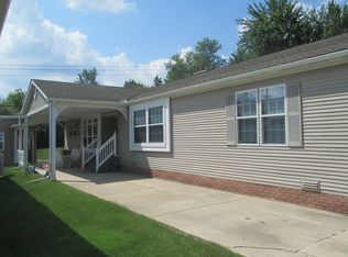 49433 South Dr, Plymouth, MI 48170