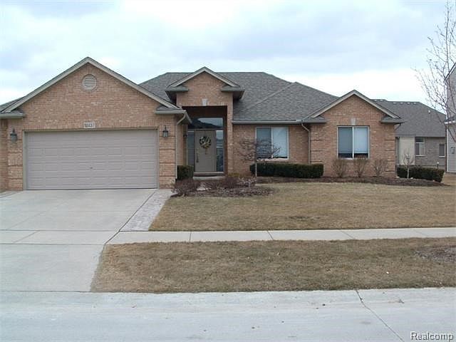 1st image of 18437 Crenshaw Dr