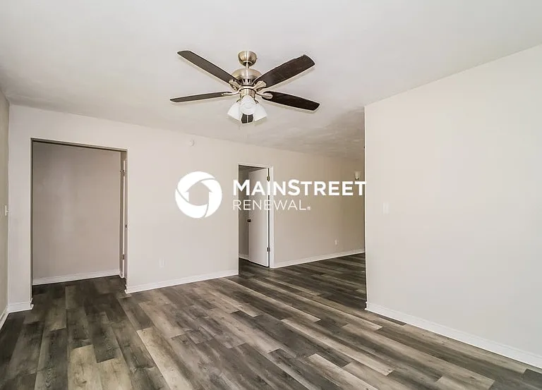 3108 Pembrook Dr — Photo 11
