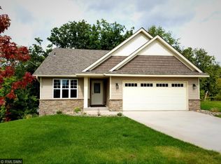 31089 Magnolia Ln, Lindstrom, MN 55045