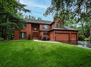 211 Timber Ridge Rd, Pittsburgh, PA 15238