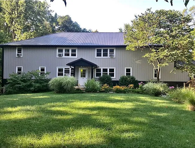 2 bed, 1200 sqft, $1,200 — Photo 1