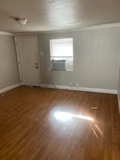 2 bedroom 1 bath Duplex — Photo 4