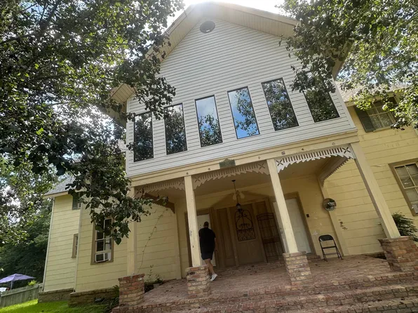 210 N Steele Ave #A, Picayune, MS 39466