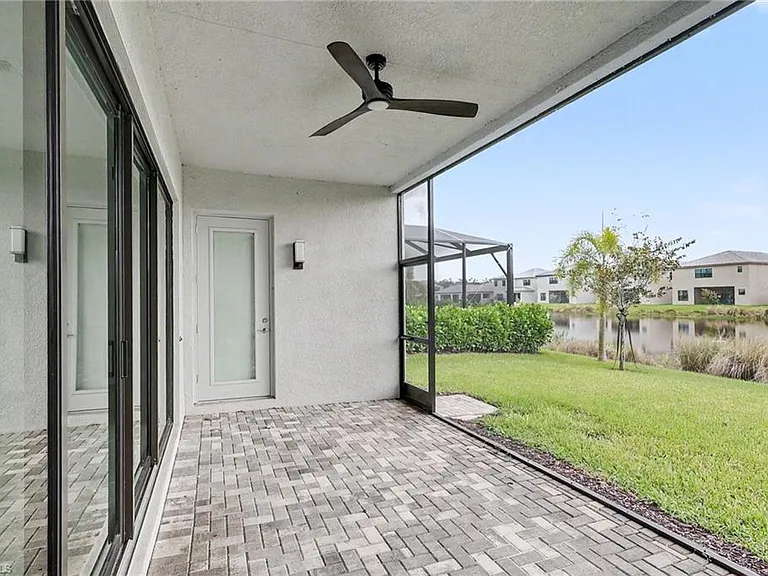 12762 Woodbury Dr — Photo 25