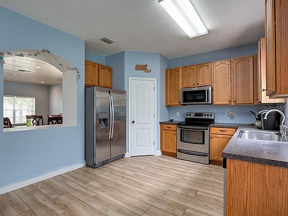 5th image of 33937 Terragona Dr