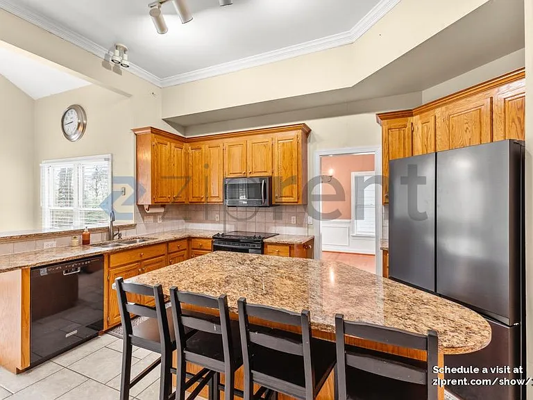 9216 Crofton Springs Dr — Photo 9