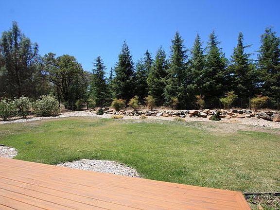 3rd image of 4111 Helen Ln
