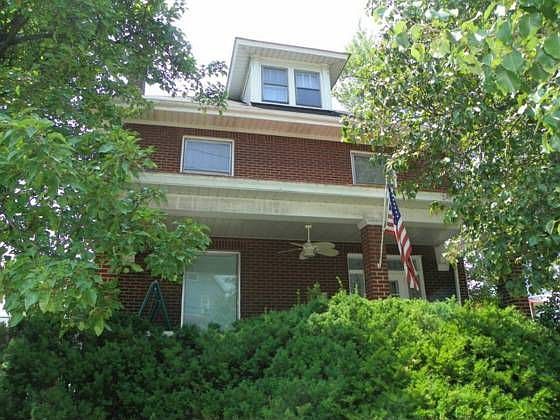 1st image of 516 Harrison Ave