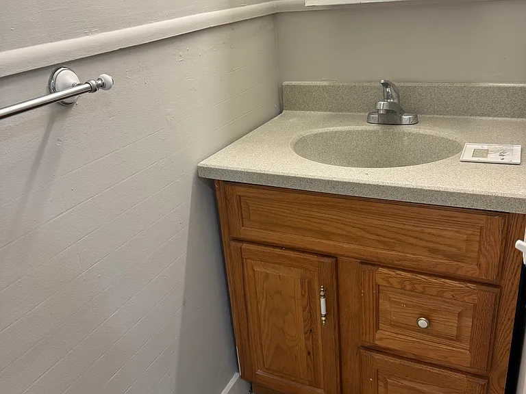 6 Canterbury Rd #1 — Photo 10