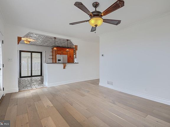5th image of 8304 Orchard Dr