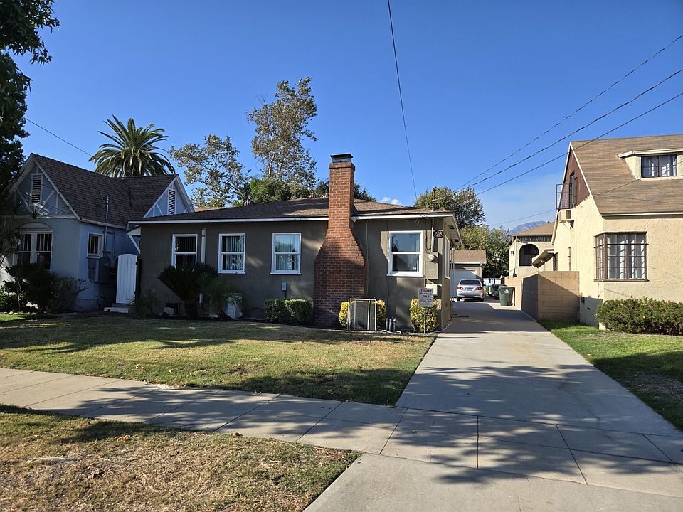 1st image of 208 W J St #208