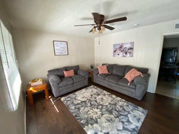 1050 W Allen Ave #1056, Fort Worth, TX 76110