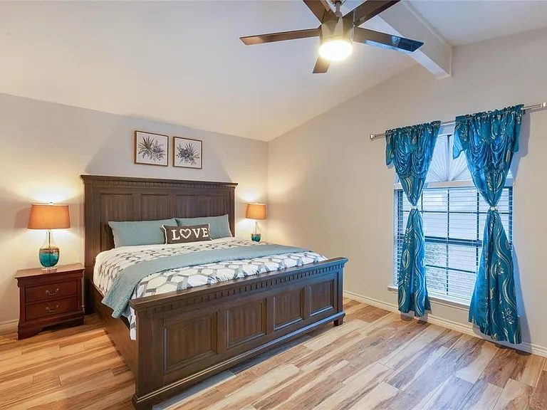 11200 Iron Oak Trl — Photo 4